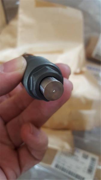 Supply ISUZU 4JG2  engine genuine spare parts Nozzle injector