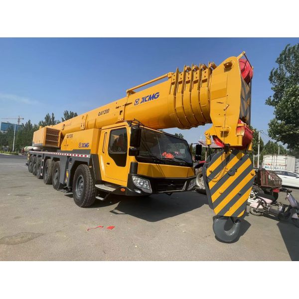 Load 200 Ton Used Crane Construction XCMG QAY200 82M Lifting Height