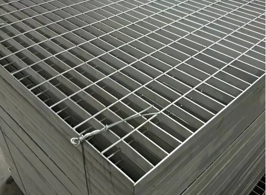Stainless Steel 304/316 Heavy Duty Steel Bar Grating with Bearing Bar Size 20x3 to 100x9 and 12.5 to 100mm Pitch