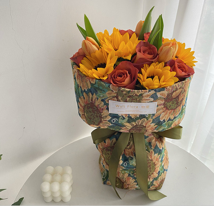 El ramo floral de papel impreso de embalaje del girasol del regalo personalizó el rollo de papel de embalaje