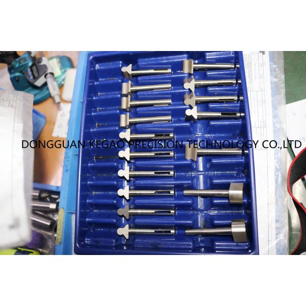 Части инжекционного метода литья точности D2, 58HRC отлили компоненты в форму точности