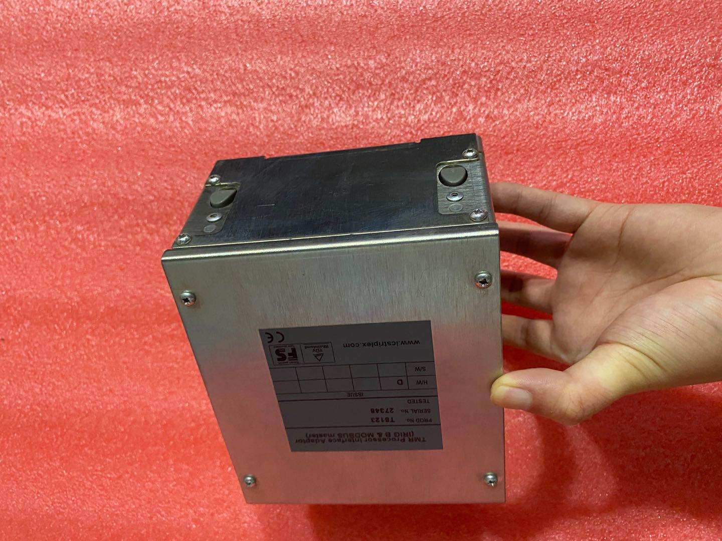 T8123 ICS Triplex Trusted TMR Processor Interface Adapter Однолетняя гарантия