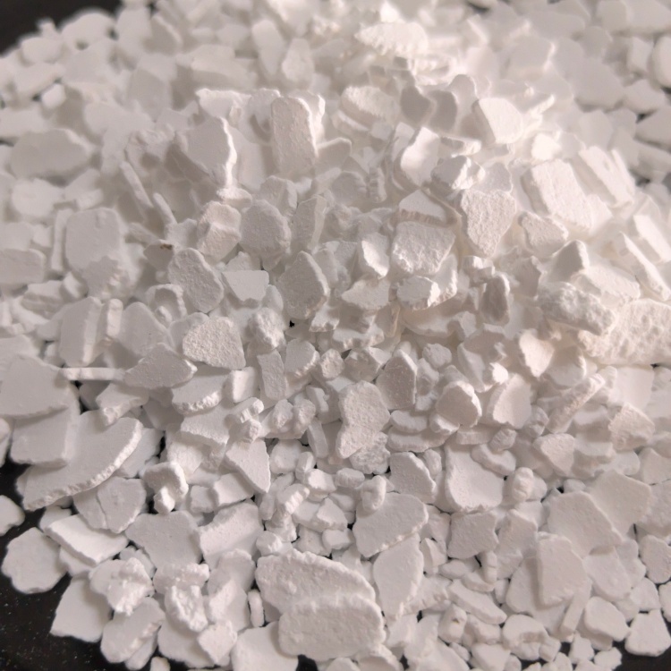 Industrial Grade Calcium Chloride Flakes with 74% Purity and REACH Certification