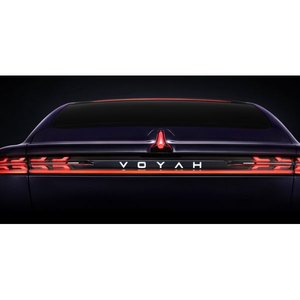 Lan Tu Chases Light 260KM Pure Electric Range for Energy Vehicles in Brilliant Purple