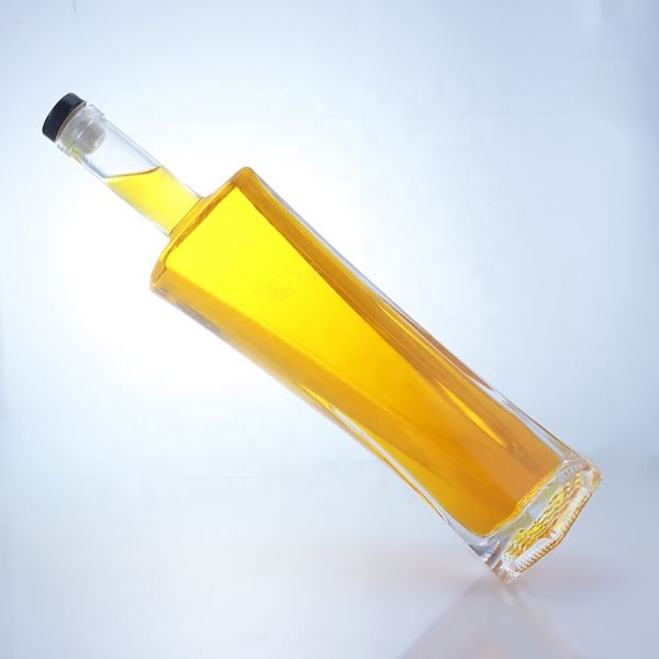 500ml 750ml 1000ml Transparent Glass Bottle with Screw Cap Industrial Beverage Base Material Glass
