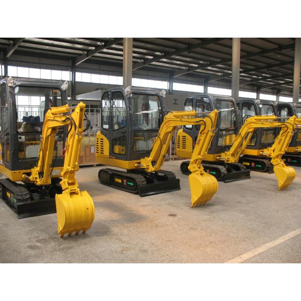 10.9RPM Swing Speed Heavy Equipment Excavator With 20 Mpa Working Pressure