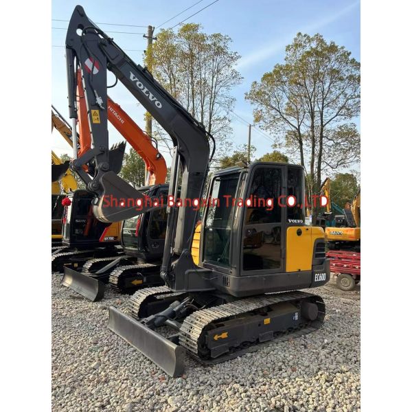 Small Machine Used Mini Excavator VOLVO EC60D with Strong Power and Hydraulic Stability