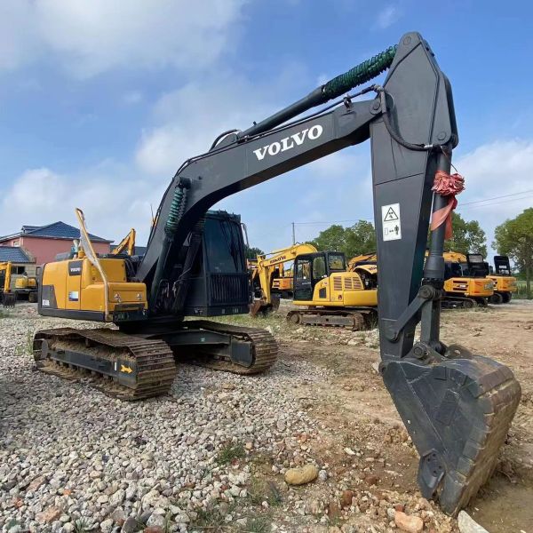 Использованные Volvo EC140 Использованные колесные экскаваторы 14 тонн 69 кВт