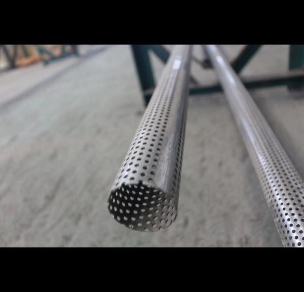 AISI ASTM Perforated Round Tubing Custom Length Thickness 2mm - 10mm Agriculture