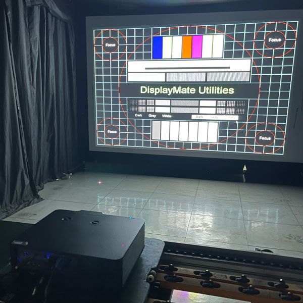 Flyin 5500 Lumen DLP Laser Projector WUXGA High Resolution 4K Active 3D Presentation 0.8 DMD Chip For Precise Imaging Manual Focus Lens Shift For A Flexible Projection Experience