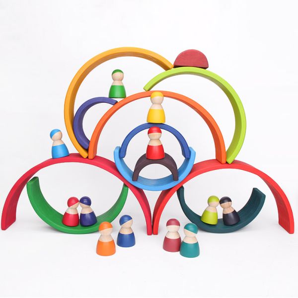 Blocs constitutifs en bois Toy Creative Educational d'arc-en-ciel de Brown 18cm
