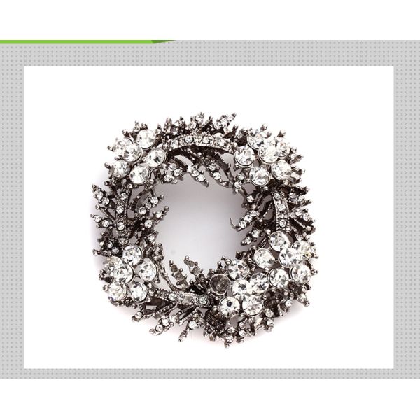 Popular Sparkling Zinc Alloy Buckle 28mm*52mm General Usage For Woman