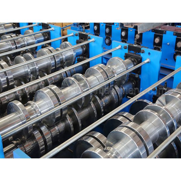 Shaft 95mm Thickness 0.8 0.9mm Steel Deck Roll Forming Machine
