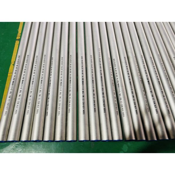 ASTM B622 C22 N06022 Tubo sin costuras de acero de aleación de níquel para supercalentadores y hornos