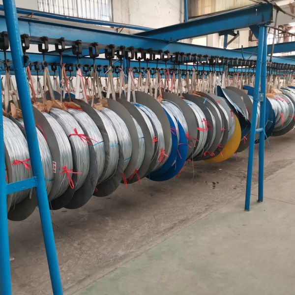 Beveled Ends Welded Steel Tube with Customized Length and Galvanized Surface for Structural and Industrial Applications