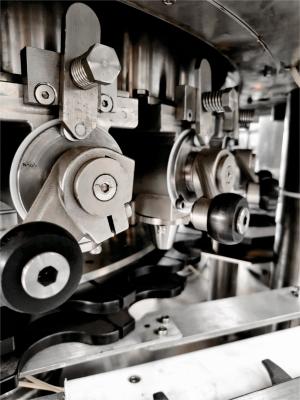 High Capacity Automatic Can Filling Machine, 300-400 cans/min, for Canned beverages