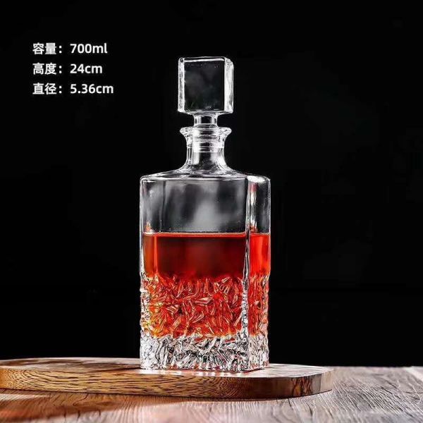 Selling 750ml Clear Spirit Glass Vodka Bottle Empty Diamond Shaped Gin Bottles