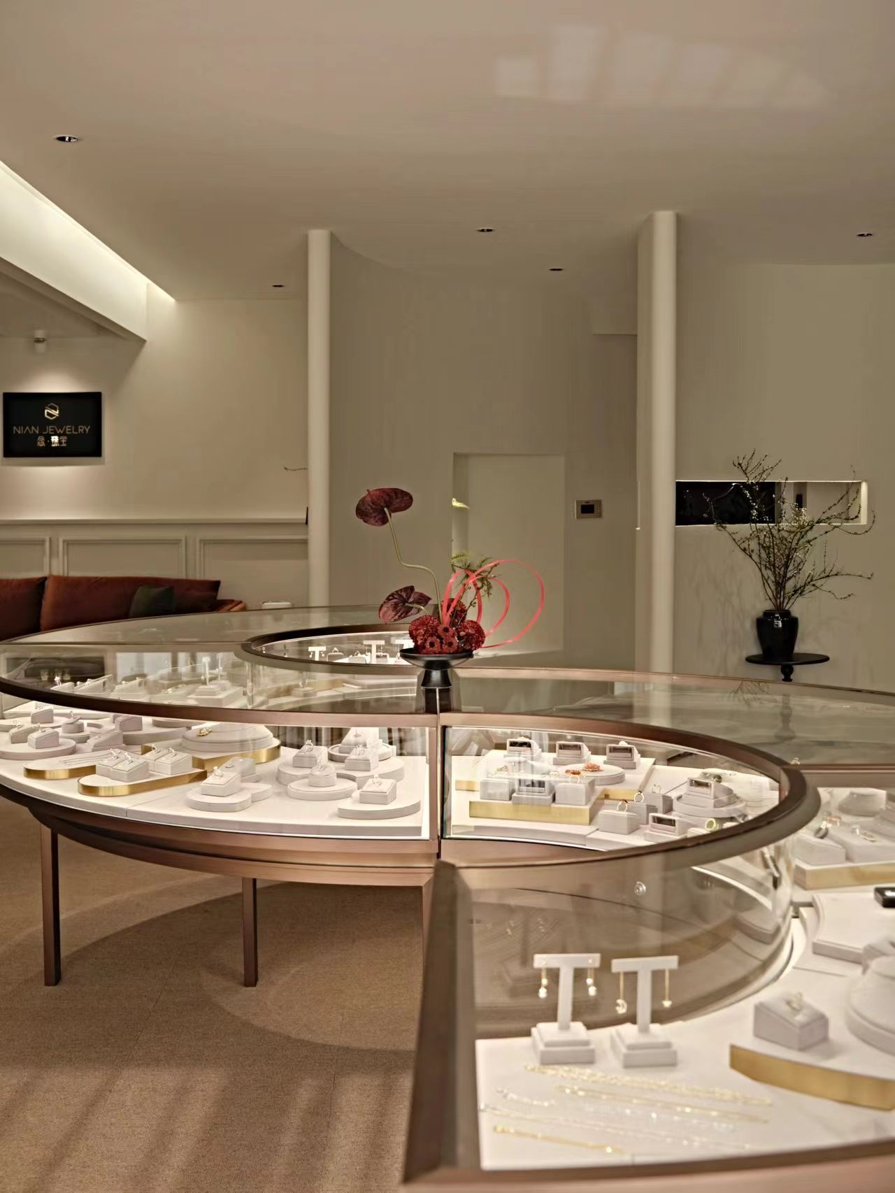 Anti Rust Luxury Display Cabinets Hardware Mall High End Display Cabinets