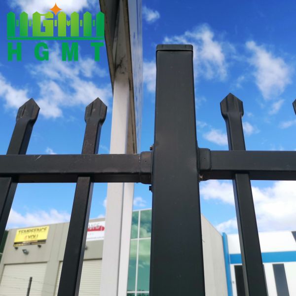 Clean Easy‑Wipe Tubular Steel Fence For Dusty Environment
