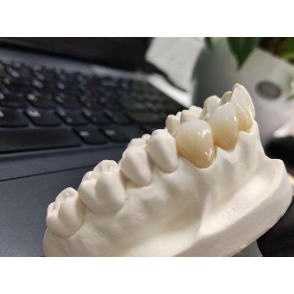 Pre Sinter High Translucent Multilayer Zirconia Block Stabilized Yttria A4 98*18