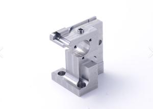 Partes de usinagem de torno de alumínio AL5052 Design sob medida de peças CNC