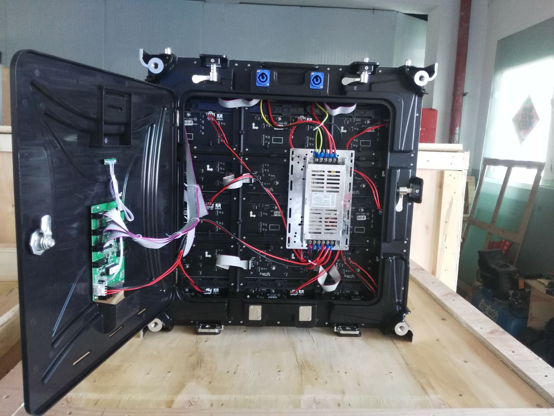 Экран приведенный installatio P6 конкурентоспособной цены полного цвета фиксированный крытый для встреч или событий
