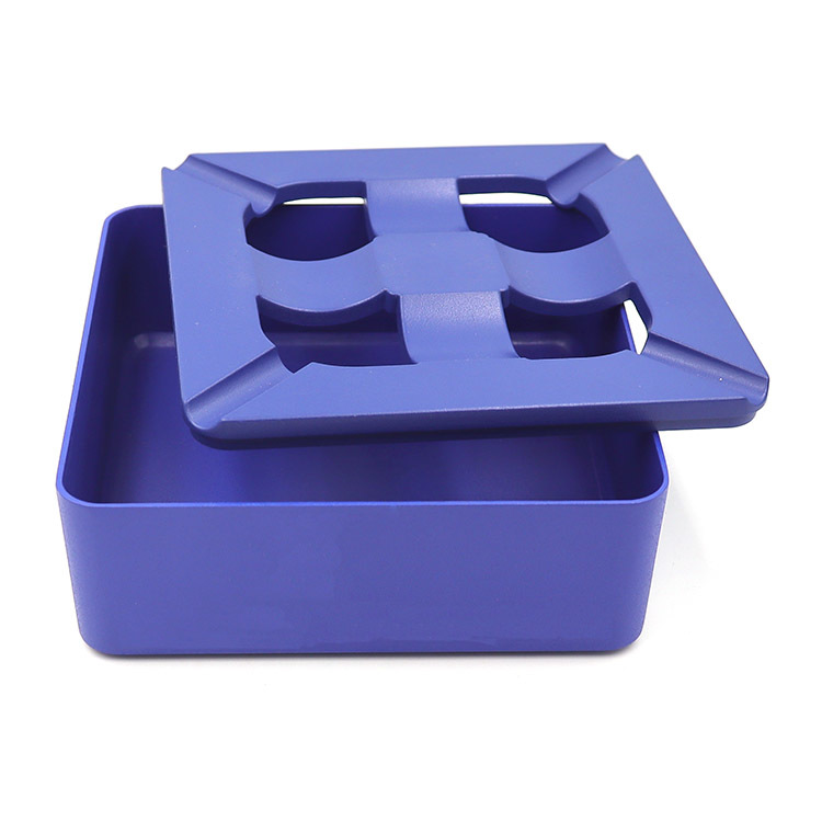 Square Matte Aluminum Alloy Metal Ashtray with Multi-Slot Design for Modern Decorative Storage in Home and Bars