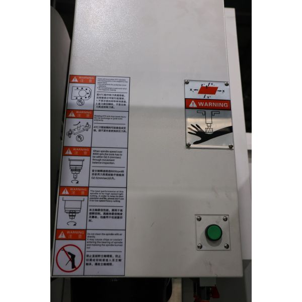 BT50 1500kg Load 3 Axis VMC Machine