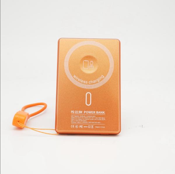 Type C Aluminum Alloy Wireless Magnetic Powerbank 5000mAh 22.5W With LED Screen