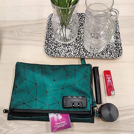 Защищенные от запаха сумки с комбинированным замком, карбоновой оболочкой. Защищенный от запаха пакет 10.2 x 7.2 дюйма.