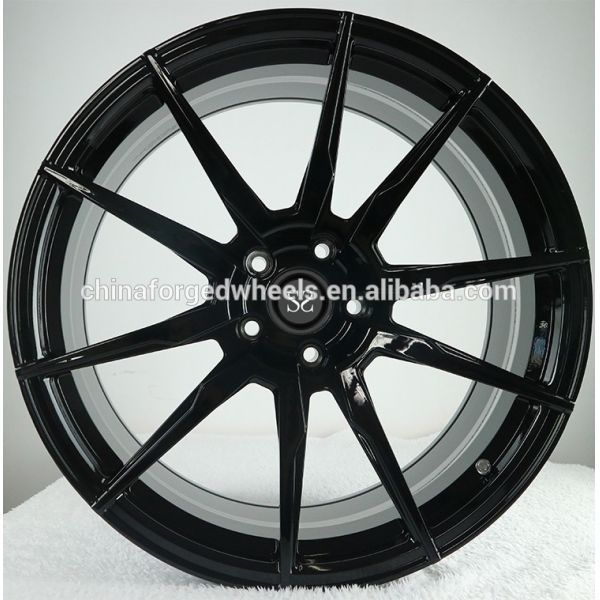 Gloss Black  Customized 20 Staggered Car Alloy Rims For Ferrari 458