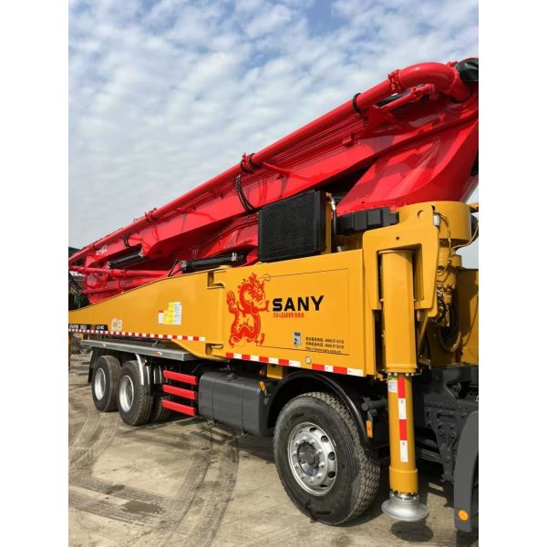 Used 56m Concrete Pump Truck with Complete Remanufacturing Procedures