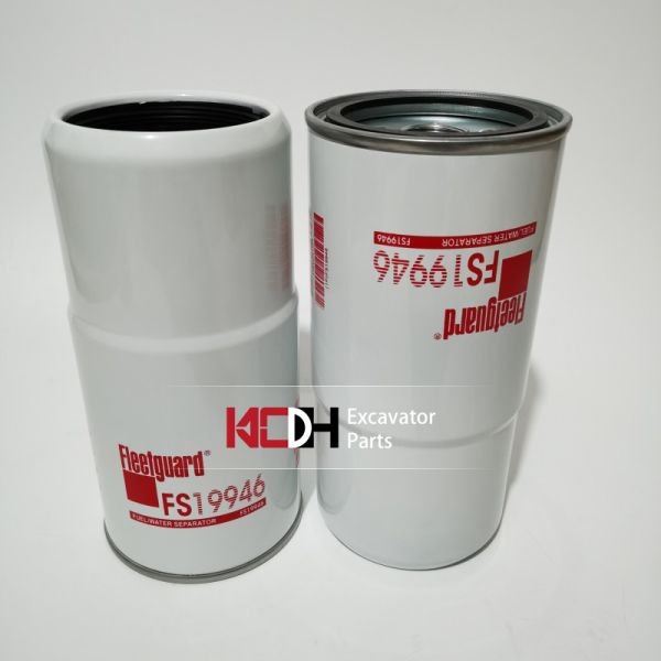 FS19946 KOMATSU Excavator Fuel Water Separator Filter