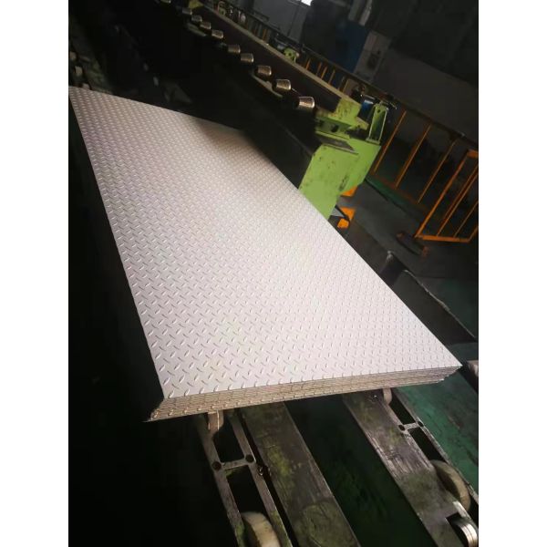 Гальванизированное выскальзывание стали SS400 5mm листа ASTM A36 Q235b нержавеющей стали Checkered анти-