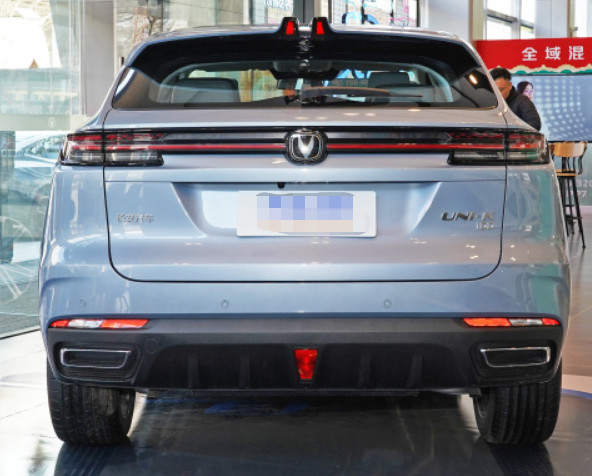 Средний размер 2023 Changan UNI-K умный электрический IDD 1.5T 135km Zhiku PHEV SUV