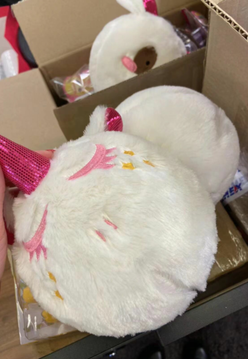 Унисексный пушистый мяч 9-дюймовый единорог Наполненное животное Принимается OEM ODM