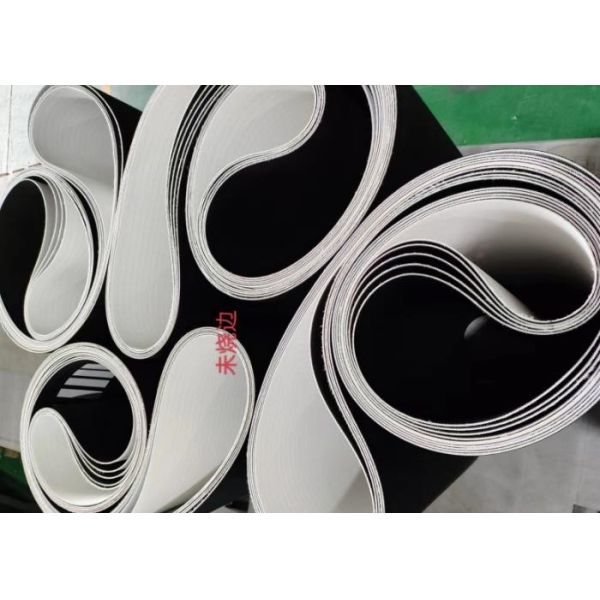 Modèle commercial anti-dérapant de pneu de ceinture de tapis roulant pour des