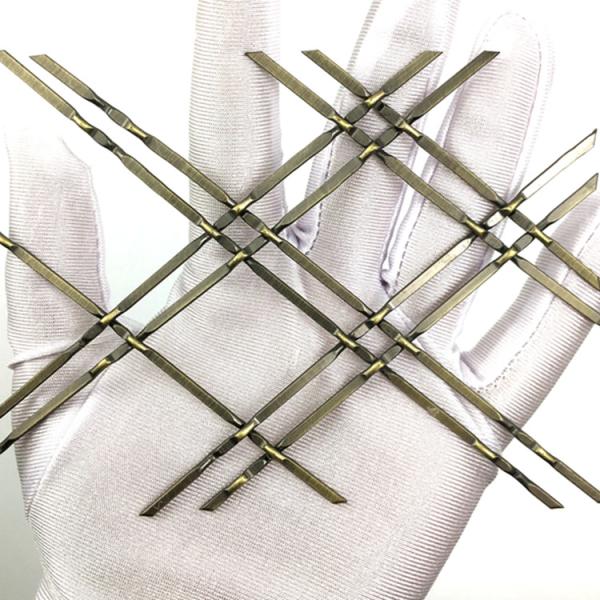 フラットピッチ10mm装飾織りワイヤーメッシュ、フラット直径1.5×3.5mm、重量8.6kg/m2
