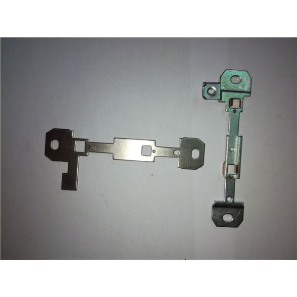 Пресса заклепки сплава умирает стальная пластина 4 полостей штемпелюя гайку частей чистую медную