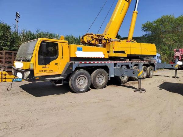 Folding 2019 Xc Mg Used 110ton Truck Crane Heavy Equipment Mobile Crane 15.5*3*3.89m