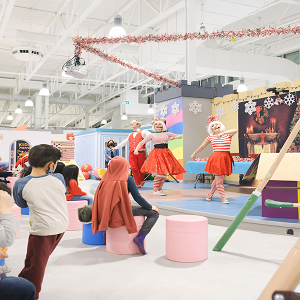 ODM Style 7.2m Kids Indoor Playground Equipment Attractive Slide For Birthday Party