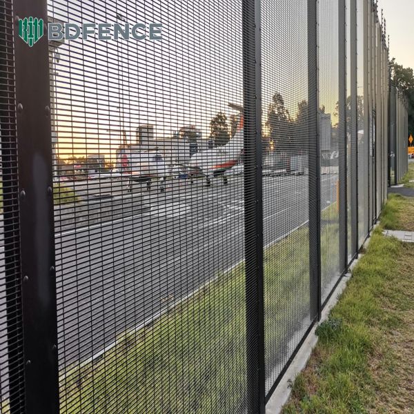 358 Prison Security Fence Welded Wire Mesh Anti Climb Correctional Facility Perimeter Fence