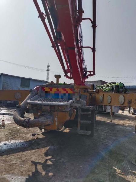 37 metros de bomba de hormigón La solución perfecta para la productividad de los sitios de construcción