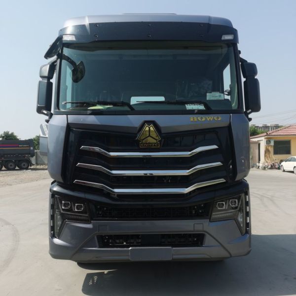 Manual Transmission Type Gas Tractor in Nigeria Sinotruk Shandeka 6X4 Used Sitrak CNG