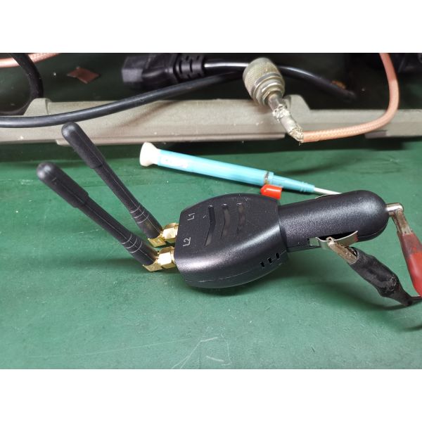 Dual frequency GPS jammer Beidou Positioning jammer vehicle anti positioning anti tracking shield