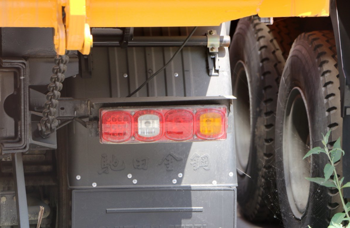 SHACMAN X3000 camion de décharge 430HP 8X4 12 pneus 30 tonnes