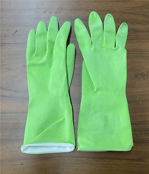 As luvas da lavagem da louça da cozinha do látex do verde de M 45g pulverizam Flocklined