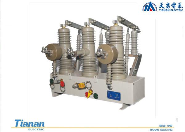 Outdoor Column High Voltage Circuit Breaker , Three Phase Circuit Breaker Pole - Mounted