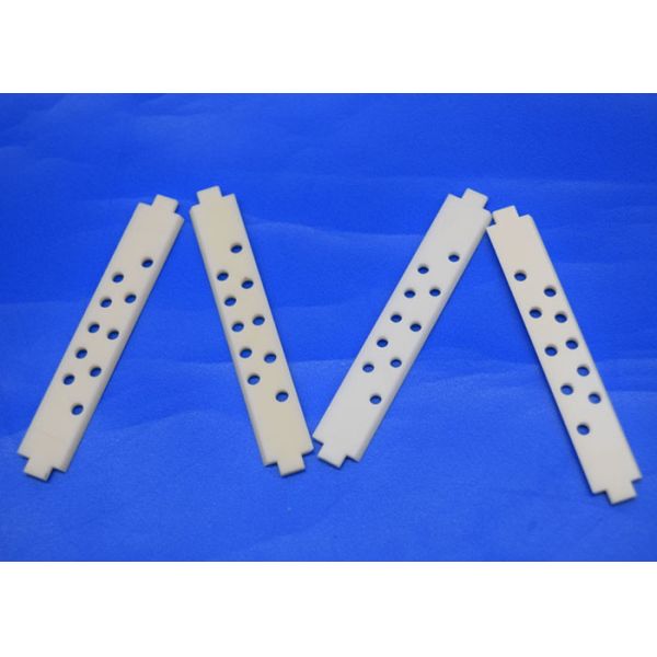 High Temperature Resistant 99.5% Al2O3 Alumina Ceramic Strips