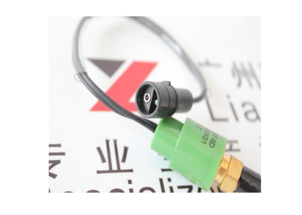 312 Cat Excavator Parts Pressure Sensor Switch Small Round Sockets 1060180